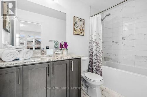 54 Prairie Grass Crescent, East Gwillimbury, ON - Indoor Photo Showing Bathroom