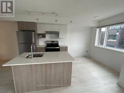 814 - 1133 Cooke Boulevard, Burlington, ON - Indoor Photo Showing Kitchen