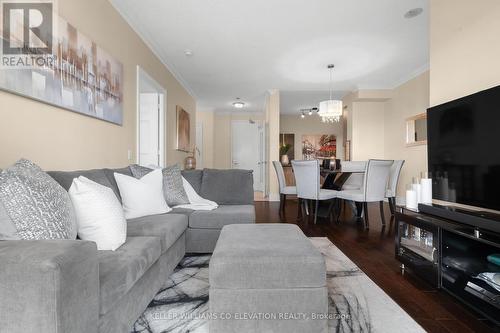 2603 - 78 Harrison Garden Boulevard, Toronto, ON - Indoor Photo Showing Living Room