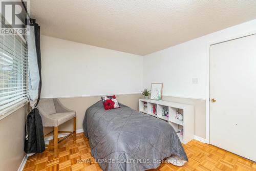 75 - 3079 Fifth Line W, Mississauga, ON - Indoor Photo Showing Bedroom