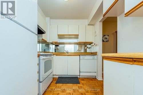 75 - 3079 Fifth Line W, Mississauga, ON - Indoor Photo Showing Kitchen