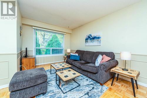 75 - 3079 Fifth Line W, Mississauga, ON - Indoor Photo Showing Living Room