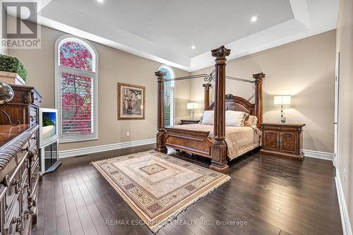 15 Silver Maple Drive, Hamilton, ON - Indoor Photo Showing Bedroom