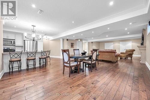 15 Silver Maple Drive, Hamilton, ON - Indoor Photo Showing Dining Room