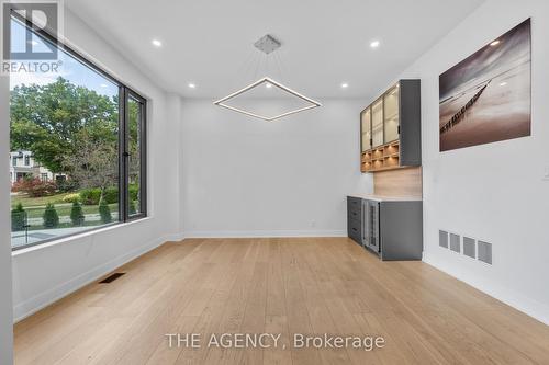 527 Taplow Crescent, Oakville, ON - Indoor Photo Showing Other Room