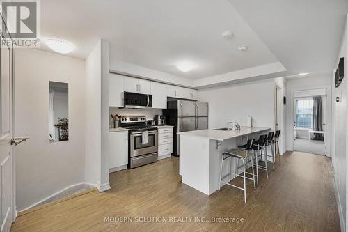 1 - 246 Penetanguishene Road, Barrie, ON - Indoor Photo Showing Kitchen