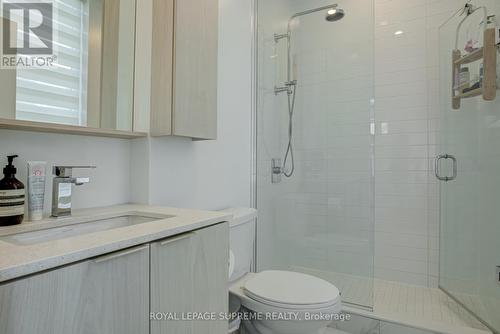 203 - 65 Annie Craig Drive, Toronto, ON - Indoor Photo Showing Bathroom