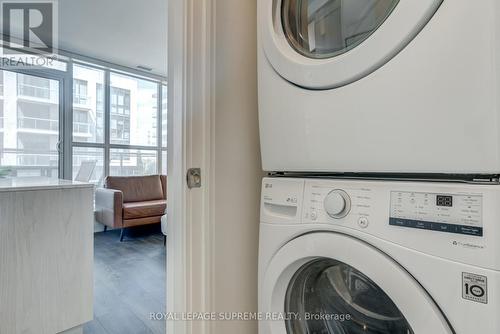 203 - 65 Annie Craig Drive, Toronto, ON - Indoor Photo Showing Laundry Room