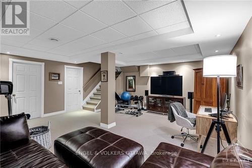 22 Stroughton Crescent, Ottawa, ON - Indoor