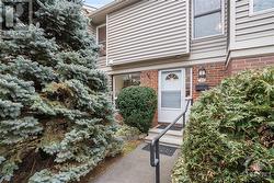 840 CAHILL DRIVE W UNIT#20  Ottawa, ON K1V 9K5