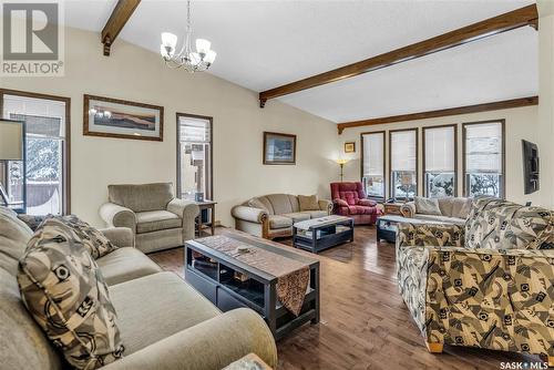 6103 Parsons Bay, Regina, SK - Indoor Photo Showing Living Room