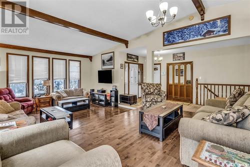 6103 Parsons Bay, Regina, SK - Indoor Photo Showing Living Room