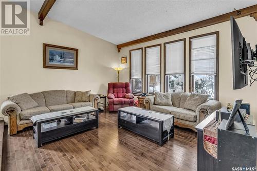 6103 Parsons Bay, Regina, SK - Indoor Photo Showing Living Room