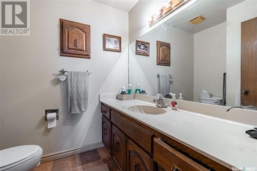 6103 Parsons Bay, Regina, SK - Indoor Photo Showing Bathroom