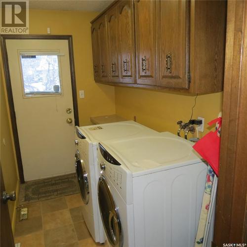 6103 Parsons Bay, Regina, SK - Indoor Photo Showing Laundry Room