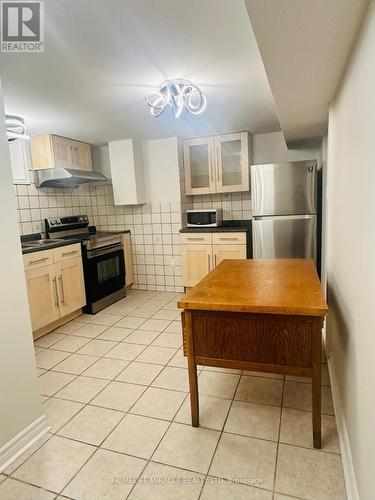 52 Forsythia Road, Brampton, ON - Indoor Photo Showing Kitchen