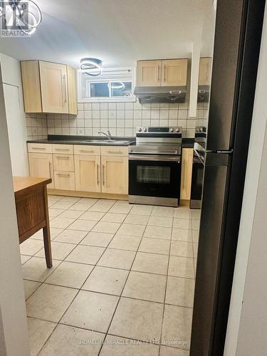 52 Forsythia Road, Brampton, ON - Indoor Photo Showing Kitchen