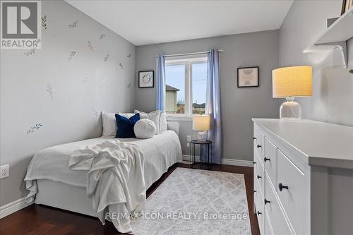 230 Greenwater Place, Kitchener, ON - Indoor Photo Showing Bedroom