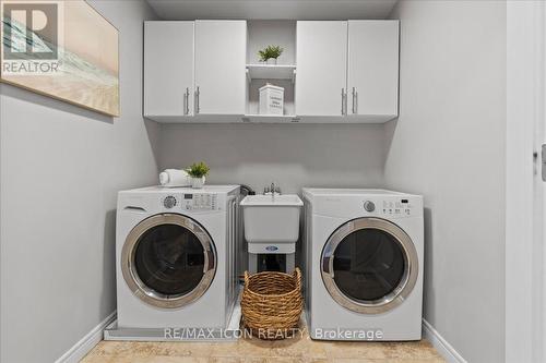 230 Greenwater Place, Kitchener, ON - Indoor Photo Showing Laundry Room