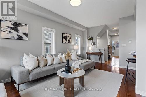 230 Greenwater Place, Kitchener, ON - Indoor Photo Showing Living Room