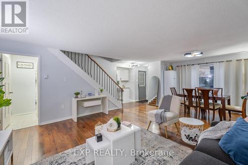 35 - 120 Ling Road, Toronto, ON - Indoor Photo Showing Living Room