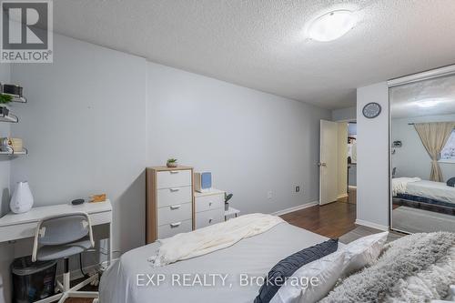 35 - 120 Ling Road, Toronto, ON - Indoor Photo Showing Bedroom