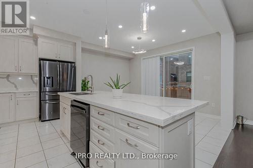 Mn/2Nd - 839 Whitlock Avenue, Milton, ON - Indoor Photo Showing Kitchen With Stainless Steel Kitchen