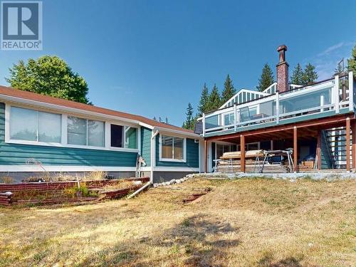 4737 Fernwood Ave, Powell River, BC - Outdoor With Deck Patio Veranda