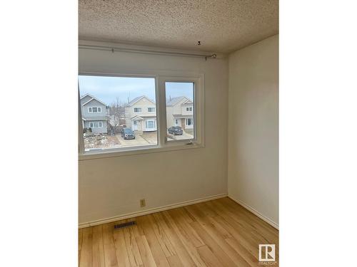 18609 95A Av Nw, Edmonton, AB - Indoor Photo Showing Other Room