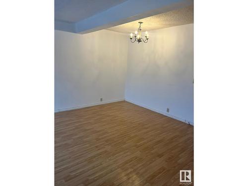 18609 95A Av Nw, Edmonton, AB - Indoor Photo Showing Other Room