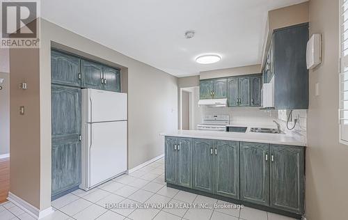 88 Braymore Boulevard, Toronto, ON - Indoor Photo Showing Kitchen