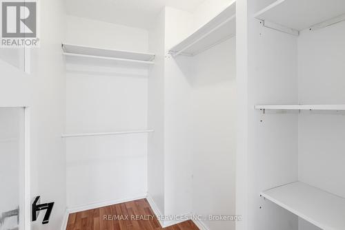 811 - 285 Enfield Place S, Mississauga, ON - Indoor With Storage