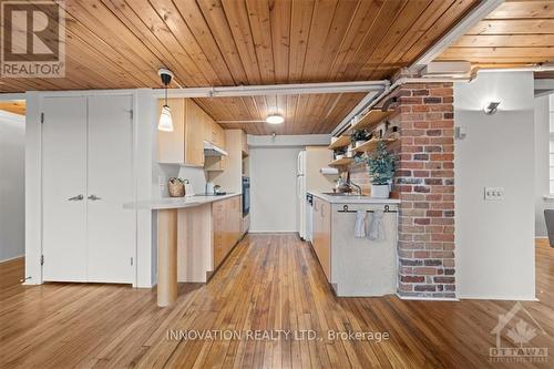 302 - 589 Rideau Street, Ottawa, ON - Indoor Photo Showing Kitchen