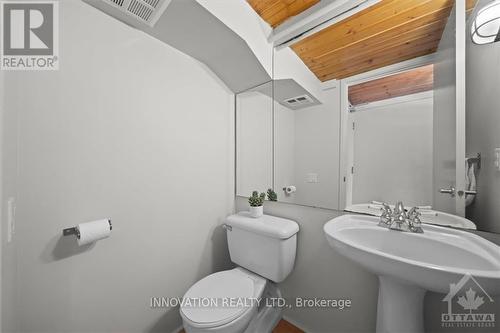 302 - 589 Rideau Street, Ottawa, ON - Indoor Photo Showing Bathroom