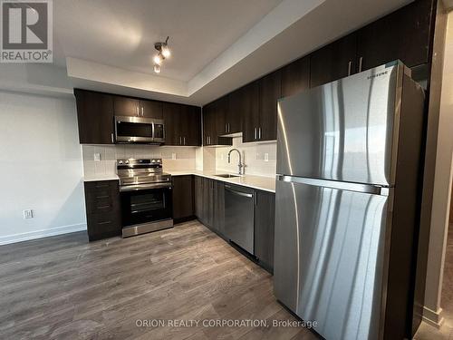 316 - 1435 Celebration Drive, Pickering, ON - Indoor Photo Showing Kitchen