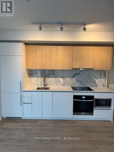 327 - 1100 Sheppard Avenue, Toronto, ON - Indoor Photo Showing Kitchen