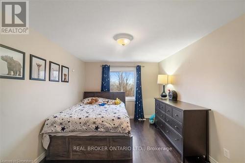 227 Mcnichol Drive, Cambridge, ON - Indoor Photo Showing Bedroom