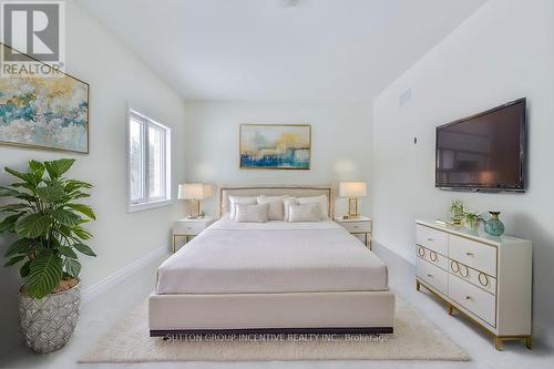 24 Cottonwood Street, Springwater, ON - Indoor Photo Showing Bedroom