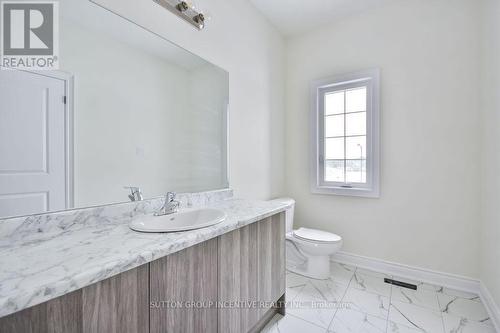 24 Cottonwood Street, Springwater, ON - Indoor Photo Showing Bathroom