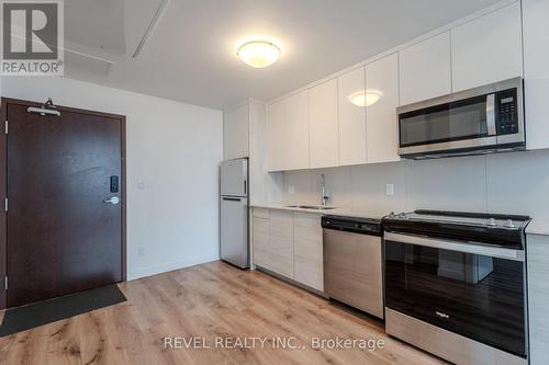 2208 - 60 Frederick Street, Kitchener, ON - Indoor Photo Showing Kitchen