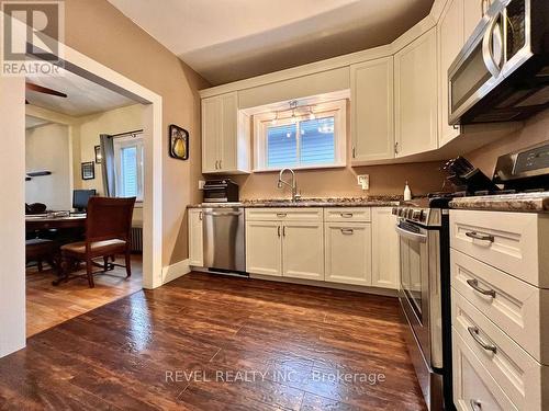 87 Balsam Street N, Timmins (Tne - Central), ON - Indoor Photo Showing Kitchen