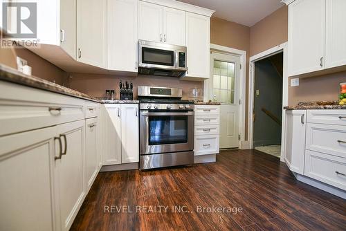 87 Balsam Street N, Timmins (Tne - Central), ON - Indoor Photo Showing Kitchen