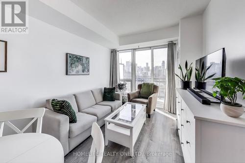 1206 - 225 Sackville Street, Toronto, ON - Indoor Photo Showing Living Room