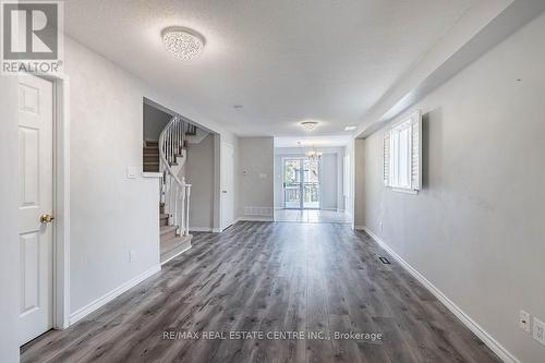 1780 Lampman Avenue, Burlington, ON - Indoor Photo Showing Other Room