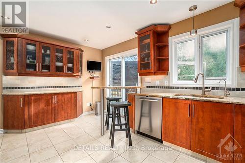 24 Campbell Court, Russell, ON - Indoor Photo Showing Kitchen