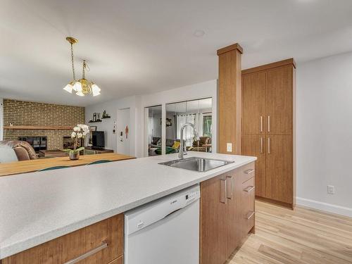 Kitchen - 1428 Rue Jean-Royer, Québec (Sainte-Foy/Sillery/Cap-Rouge), QC - Indoor Photo Showing Kitchen