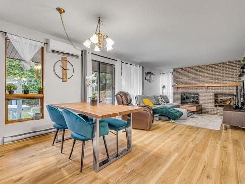 Dining room - 1428 Rue Jean-Royer, Québec (Sainte-Foy/Sillery/Cap-Rouge), QC - Indoor With Fireplace