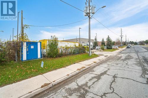 1185 Cardiff Boulevard, Mississauga, ON 