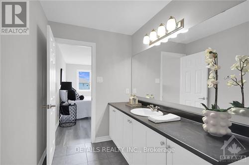 133 Pictou Crescent, Ottawa, ON - Indoor Photo Showing Bathroom