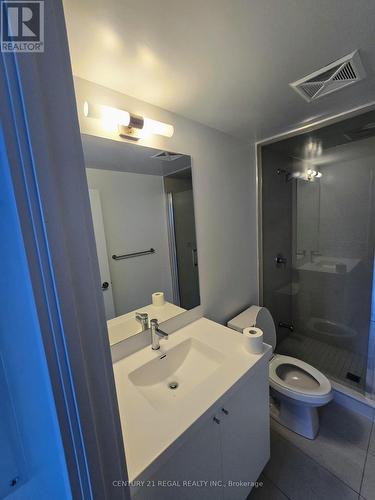 1509 - 2550 Simcoe Street, Oshawa, ON - Indoor Photo Showing Bathroom